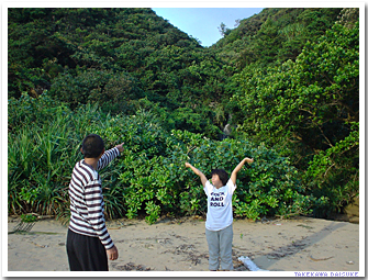 ���\���z